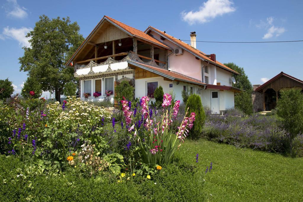 Lavanda Farm Apartmani *